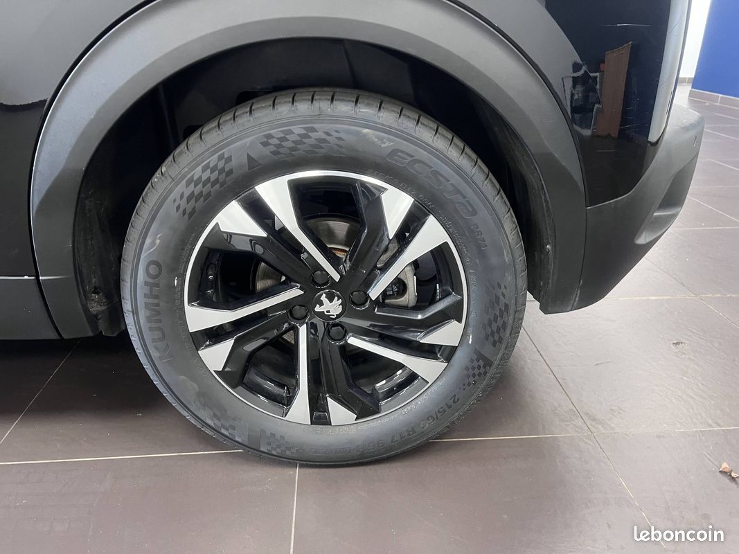 PEUGEOT 2008 Electrique 136 ch GT (image 13)
