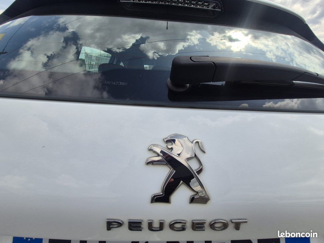 PEUGEOT 308 II 1.6 BLUEHDI 100CH S&S GPS Jantes clim super etat (image 16)