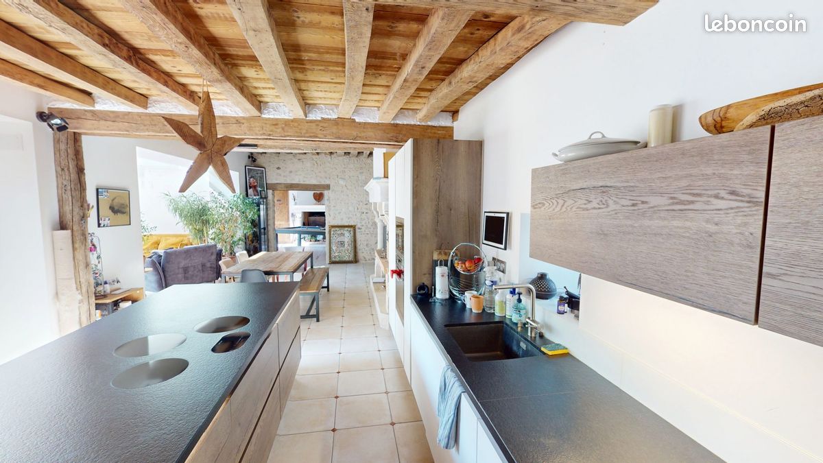 Propriété 9 pièces 201 m² (image 7)