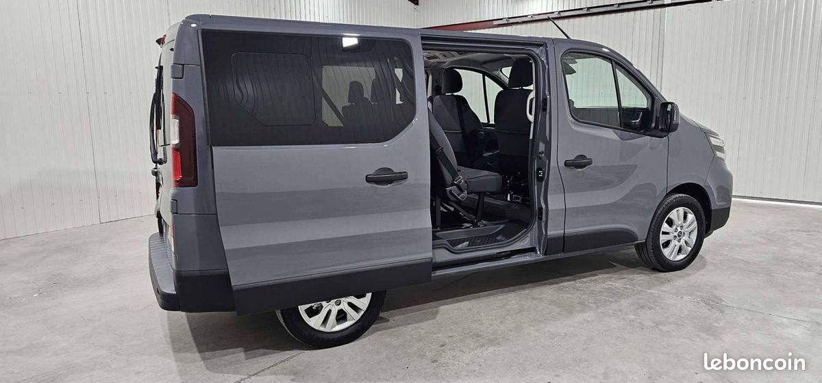 Nissan Primastar COMBI L1H1 3.0t 2.0 dCi 170 S/S BVA9 Tekna 8 pl (image 23)