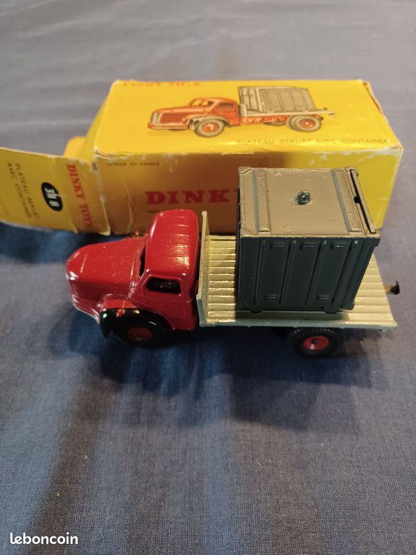 Dinky Toys France N°34B - Berliet Plateau Porte-Container - RetroCBA - Occasion
