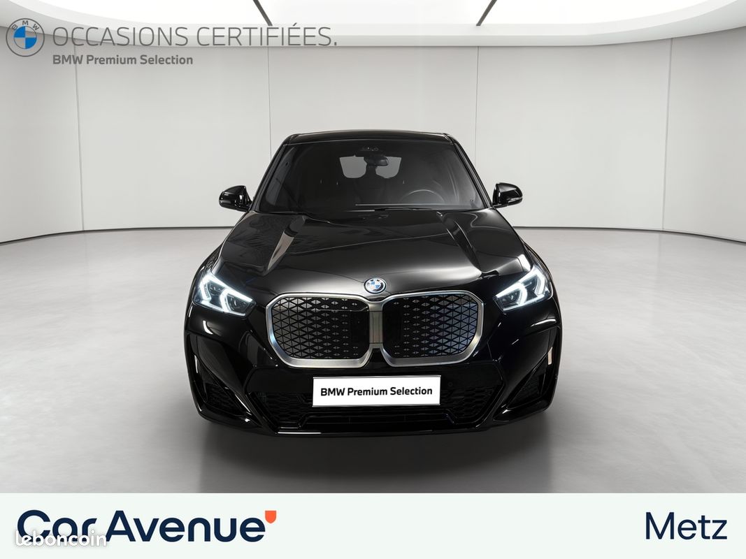 BMW iX1 eDrive20 M Sport (image 8)