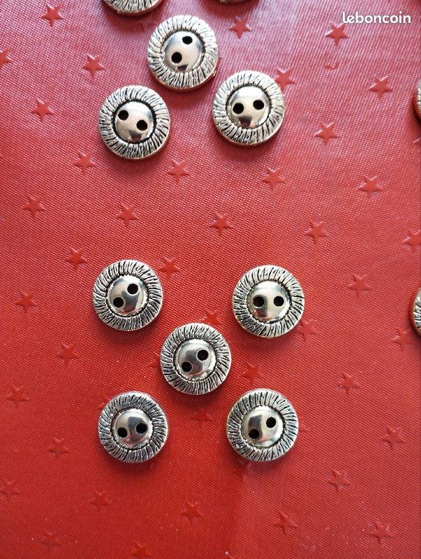 Lot de 16 boutons doré (image 4)