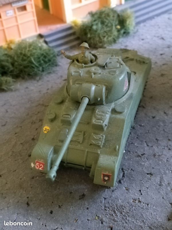 Char américain maquette 1/72 Sherman (image 2)