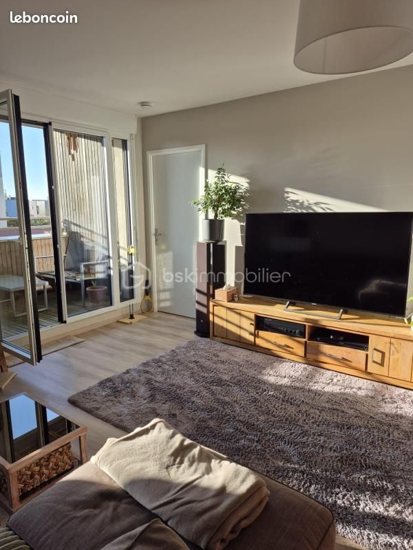 Appartement 5 pièces 95 m² · à Bussy-Saint-Georges · 95 m² · 2 100 €