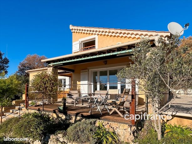 Villa 5 pièces 142 m²