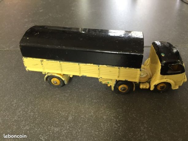 DINKY TOYS - France (1) TRACTEUR PANHARD SEMI-REMORQUE KODAK Réf 32