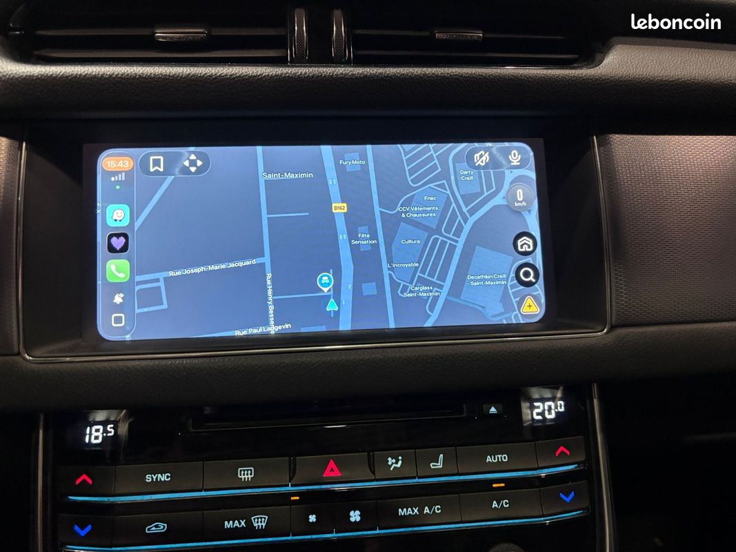 JAGUAR XF 3.0 D 300CH R-SPORT BVA - Entretien Jaguar - Carplay - Caméra de recul (image 24)