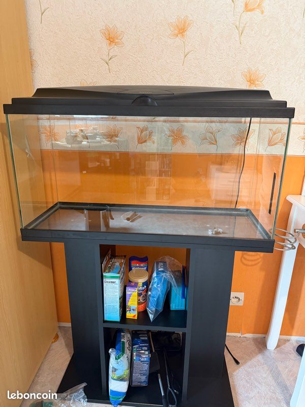 Aquarium 80L + tout les accessoires (image 1)