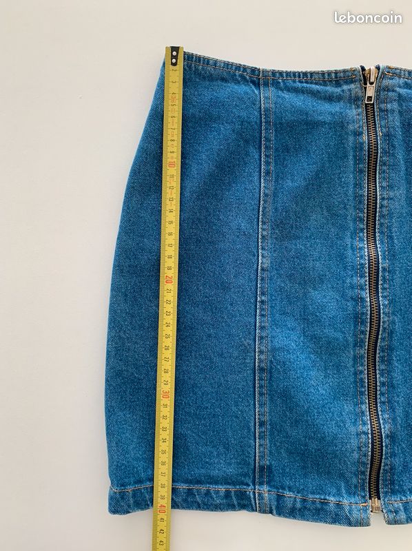 Jupe en jean avec boutons fantaisie et taille élastique, coupe évasée