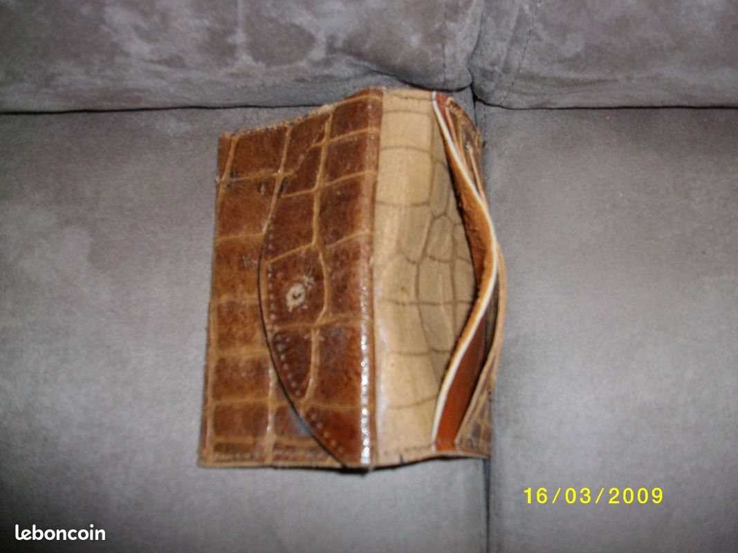 Portefeuille en cuir souple (image 3)