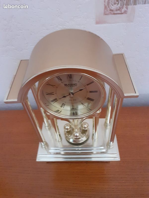 Pendule de table "Basic concept" (image 2)