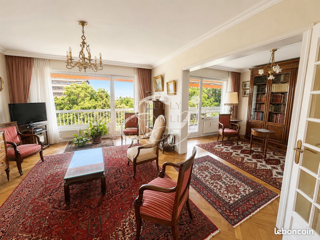 Appartement 6 pièces 145 m² · à Écully · 145 m² · 685 000 €