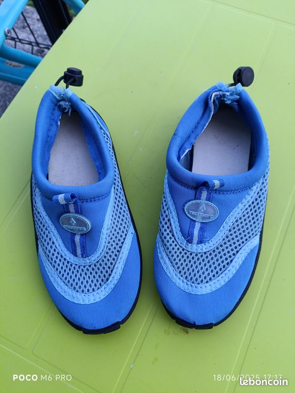Chaussure eau aquatique piscine plage enfant bleu 27 avec régleur