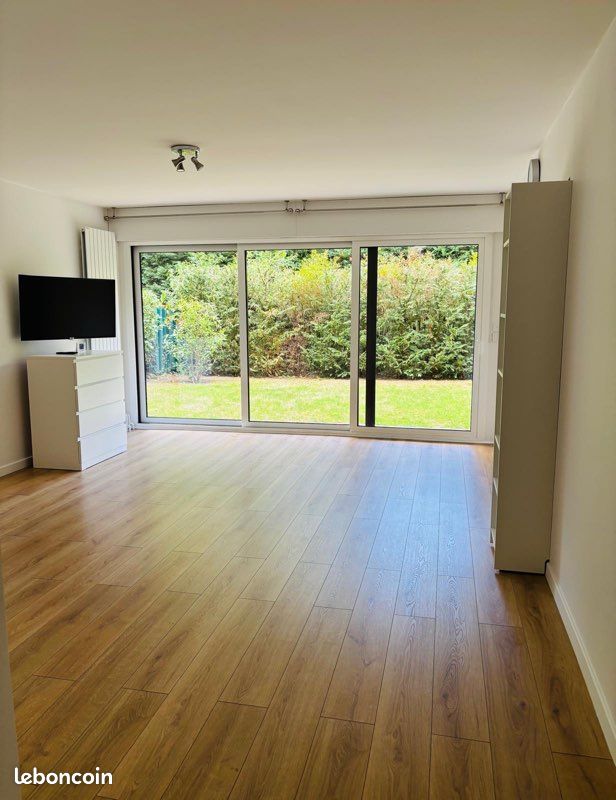 Appartement 2 pièces 61 m² · à Noisy-le-Roi · 60,7 m² · 345 000 €