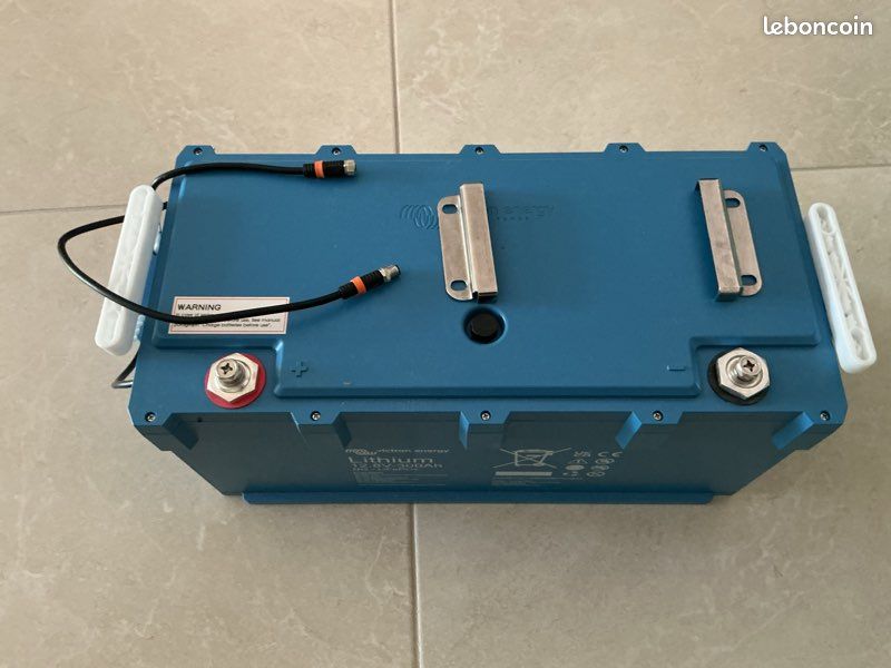 Batterie Victron LiFePO4 12,8 V 300 Ah NG, État neuf, sous garantie (image 2)