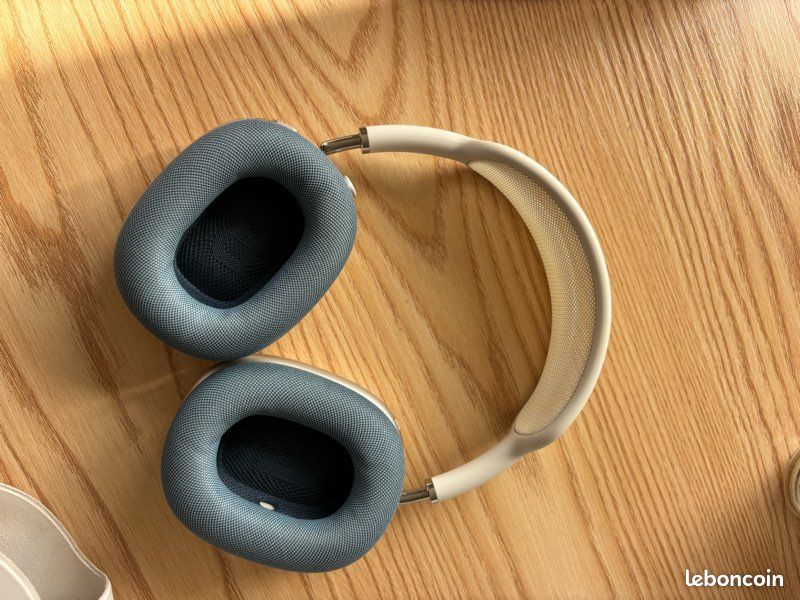Apple AirPods Max 2e génération – Argent – Comme neuf (image 2)