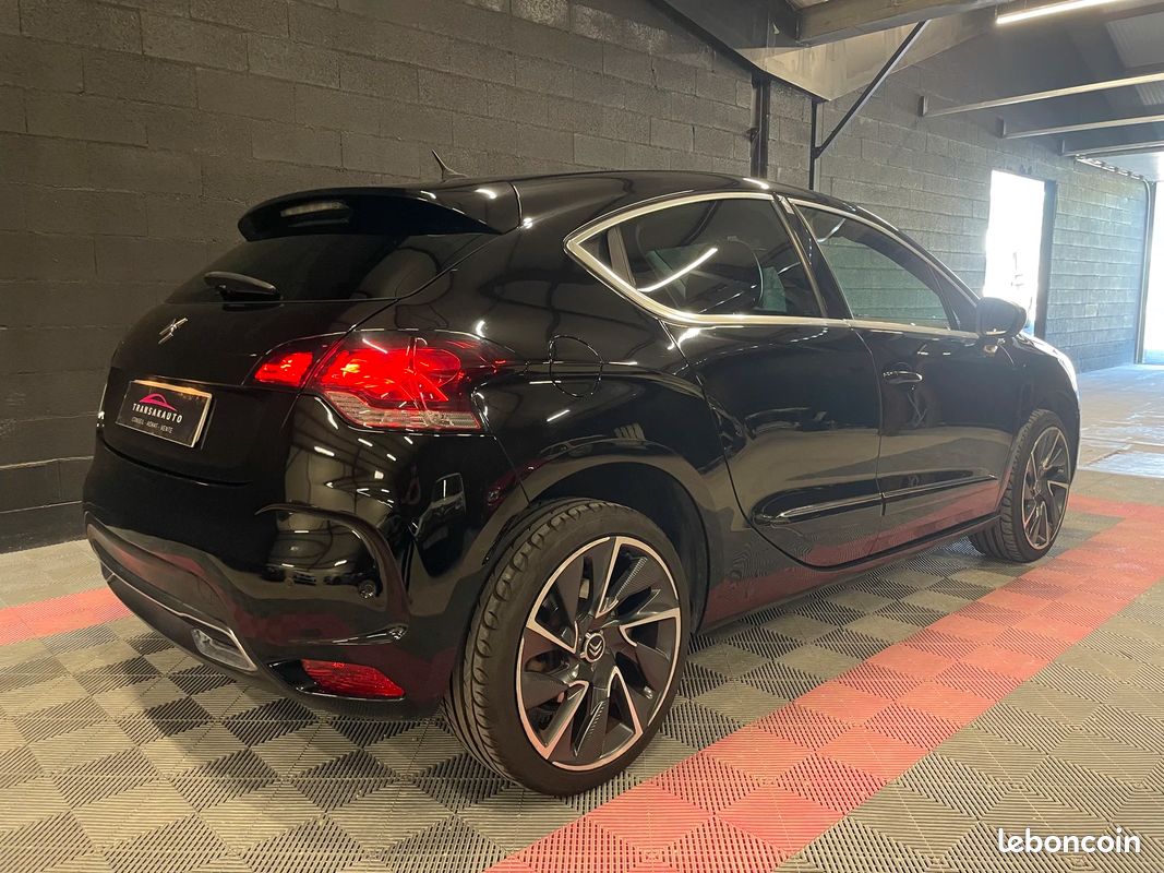 CITROËN DS4 1.6 THP 200 ch SPORT CHIC / SIEGES ELEC. CHAUFFANTS A MEMOIRE / RADARS AV/AR (image 8)