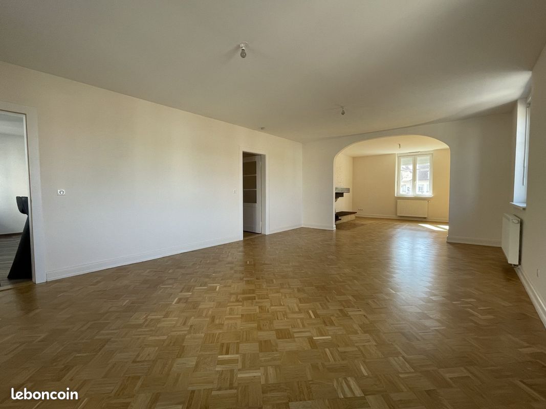 Appartement 4 pièces 164 m² · à Bartenheim · 164 m² · 1 350 €/mois