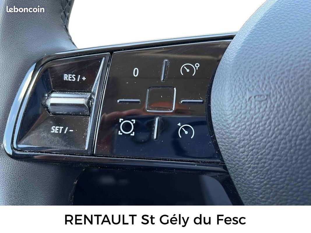 RENAULT Megane E-Tech EV60 130ch super charge Evolution ER (image 21)