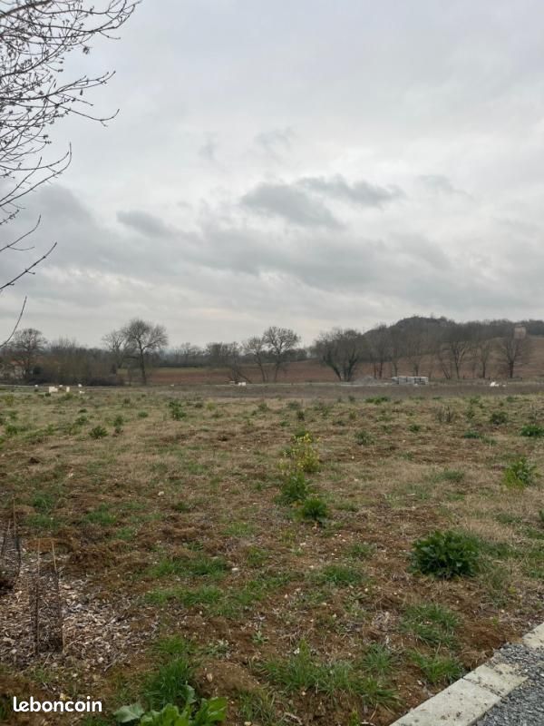 Terrain 513 m² · à Castelnau-de-Lévis · 56 000 €