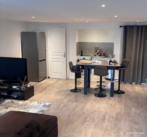 Appartement F2 de 60 m2 plein centre
