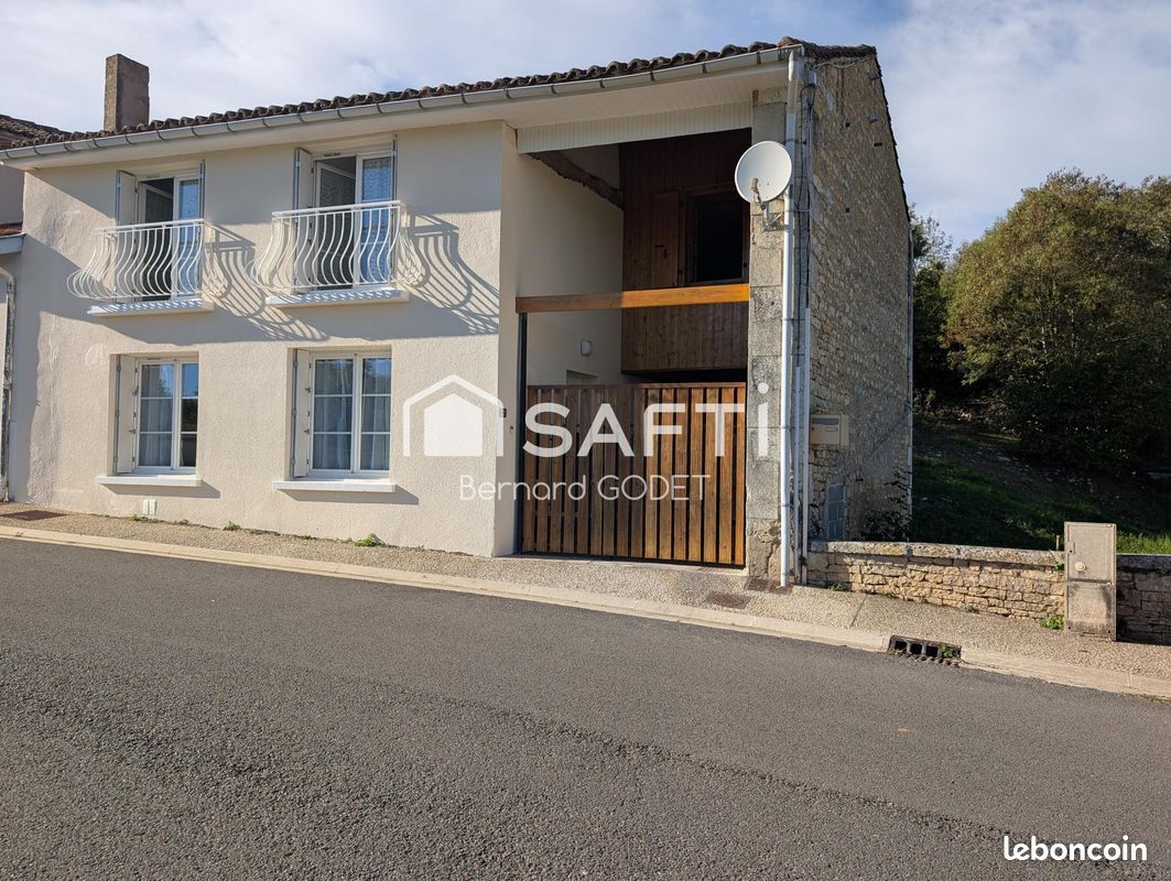 Maison 4 pièces 95 m² · à Saint-Front · 95 m² · 98 500 €