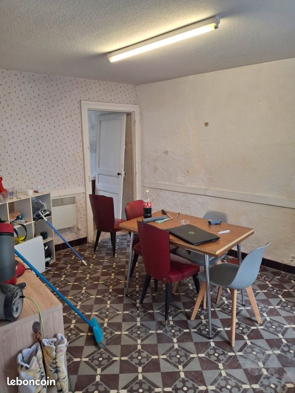 Maison 5 pièces 118 m² · à Pouzauges · 118 m² · 90 000 €