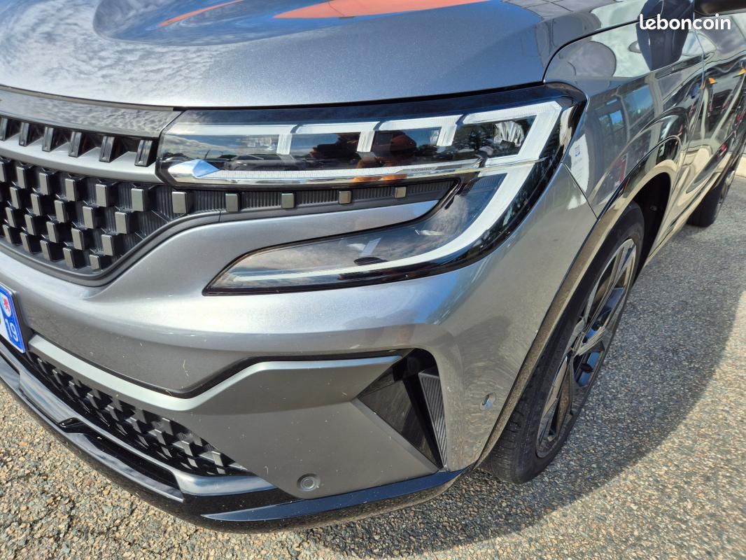 Renault Austral E-Tech hybrid 200 Techno esprit Alpine (image 13)