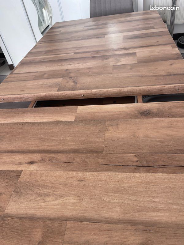 Table de salle à manger (image 3)