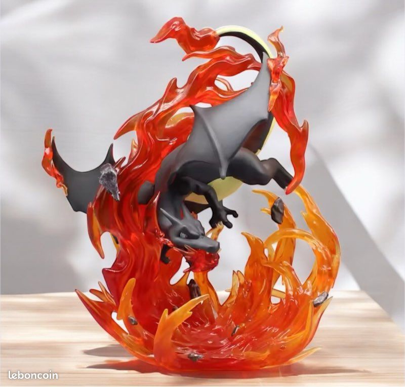Figurine dracaufeu : Achat occasion | Coffrets Pokémon Pokemon Très bon