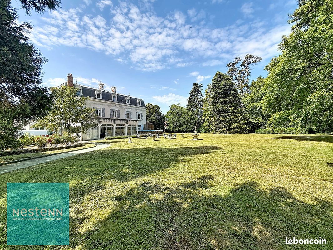 Maison 15 pièces 540 m² · à Chenonceaux · 540 m² · 860 500 €