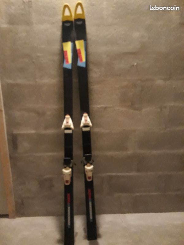 Skis de piste (image 1)