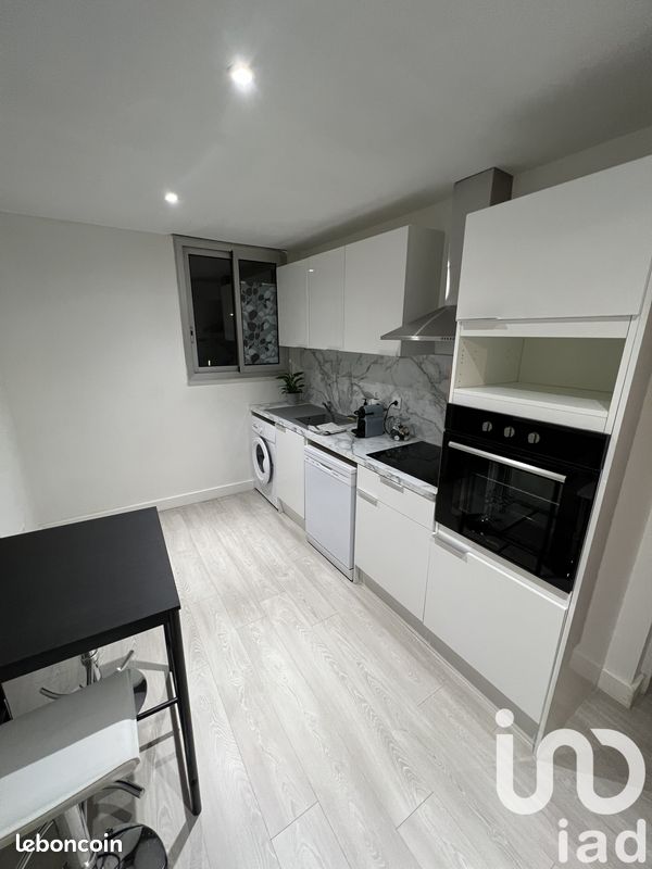 Appartement a louer salon-de-provence - 3 pièce(s) - 68 m2 - Surfyn