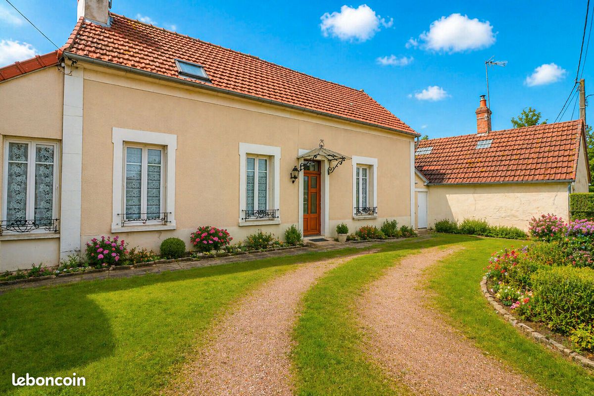 Maison 4 pièces 123 m² · à Saint-Éloi · 123 m² · 119 000 €