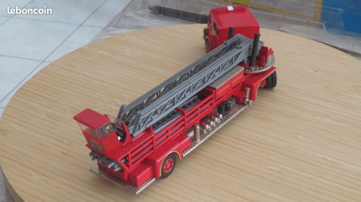 Miniature pompiers boston 1/50 Corgi (image 6)