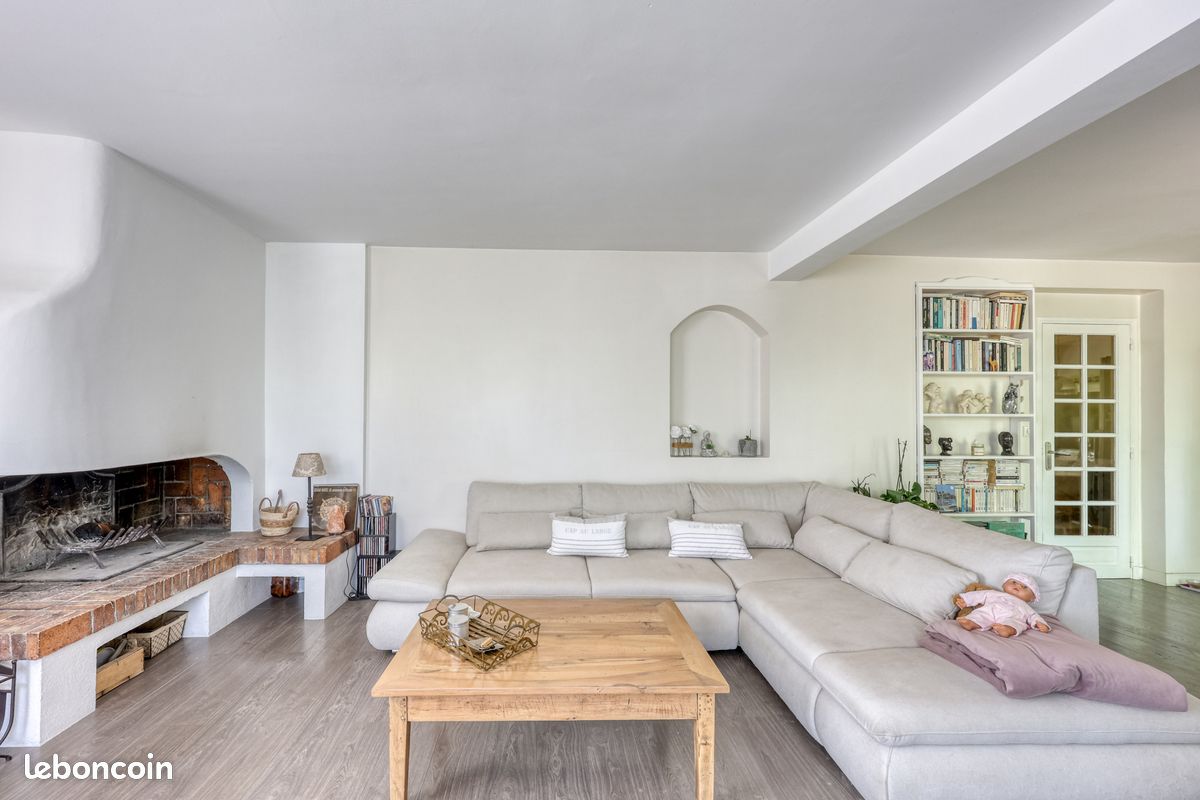 Appartement 5 pièces 120 m² · à Sanary-sur-Mer · 120 m² · 650 000 €