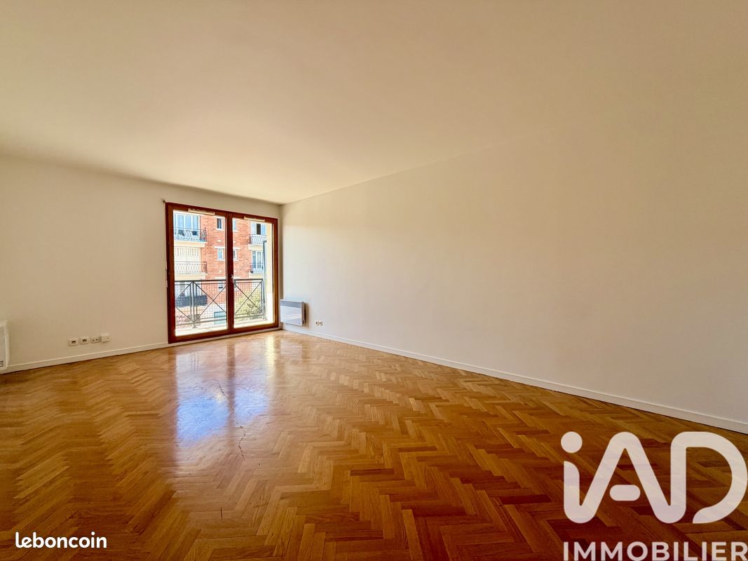 Appartement 3 pièces 64 m² · à Le Plessis-Robinson · 64 m² · 349 000 €