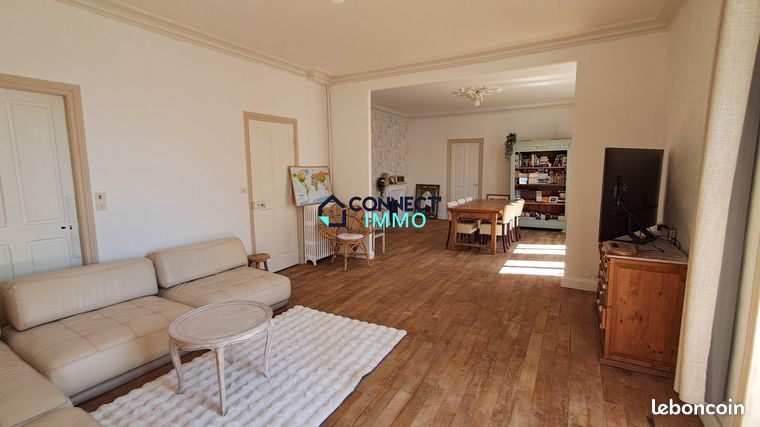 Maison 8 pièces 220 m²