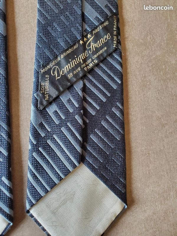 Belle cravate luxe triple soie relief tons bleus. Marque Dominique France (image 4)
