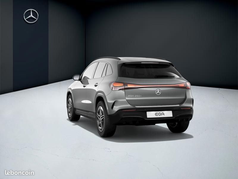 Mercedes EQA 250+ AMG Line (image 26)