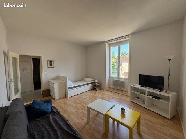 Appartement 1 pièce 33 m² · à Montmorillon · 33 m² · 400 €/mois