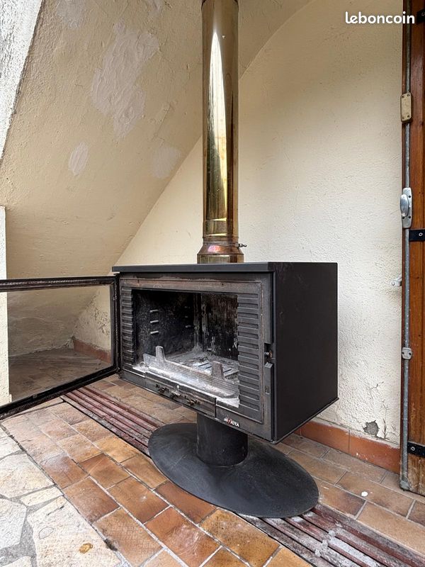 Poêle à bois Invicta panoramique 12kW sur pied (image 7)