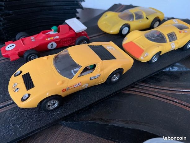 Drapeau Ferrari Turbo – Vintage – Déco Collection – Occasion