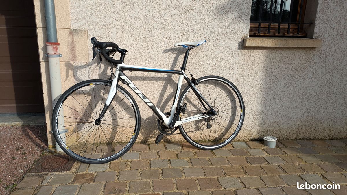 Cadre Vélo De Course 56 Cm - Aluminium Gris - Avec Fourchette - Fissure (pour Pièces)