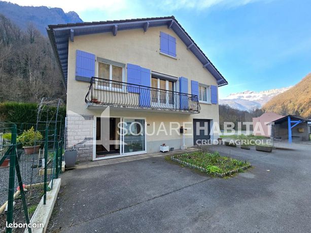 Maison 8 pièces 121 m²