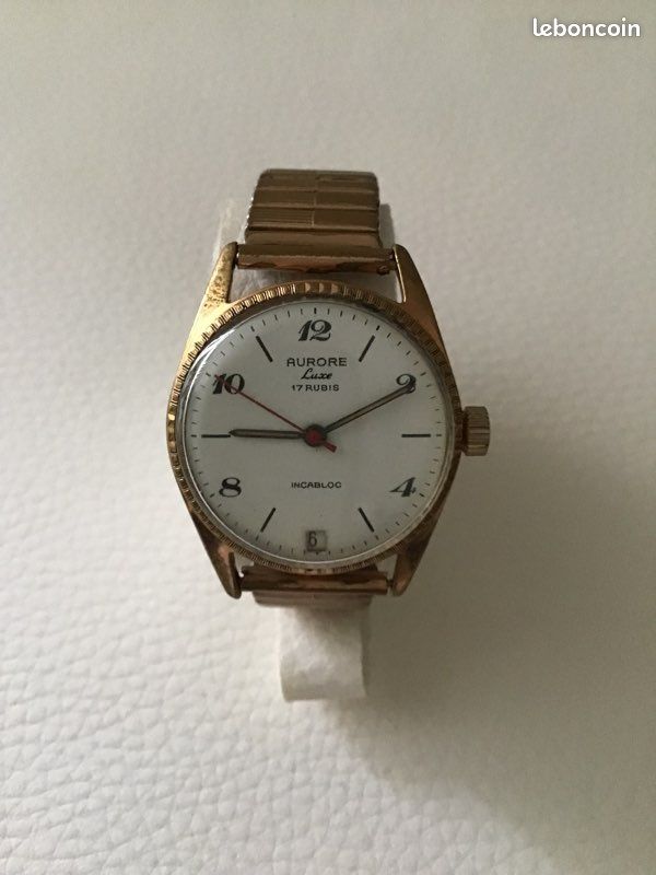 Montre plaqué Or (image 1)