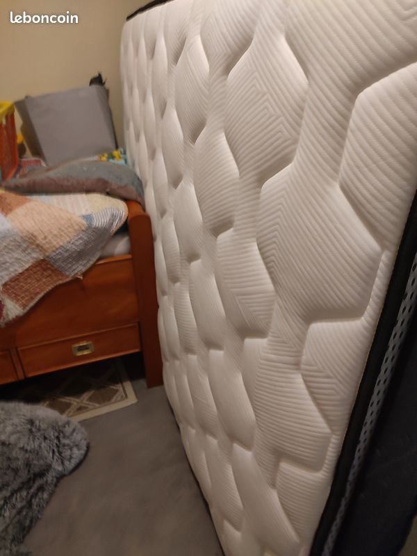 Matelas neuf 190*140..60 (image 1)