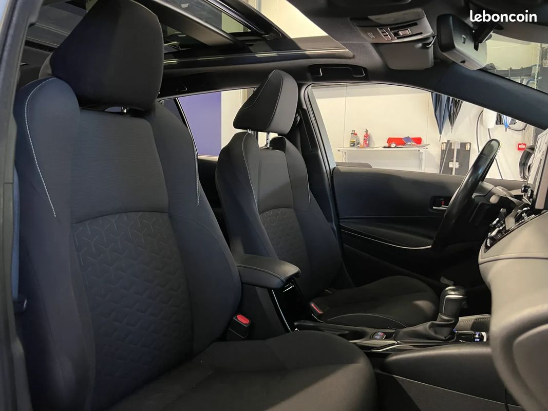 TOYOTA Corolla Touring Sport 2.0 Hybrid 184ch Design - TOIT OUVRANT - ENTRETIEN COMPLET TOYOTA (image 30)