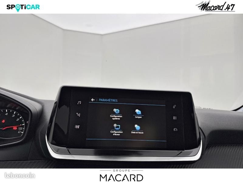 Peugeot 208 1.2 PureTech 100ch S&S Style EAT8 (image 28)